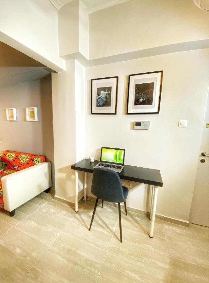 For A Genuine Athenian Homestay! Esterno foto